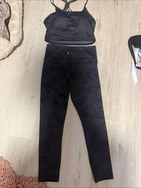 ZYIA Black High-Waist Leggings with Subtle Leaf Print and matching tank